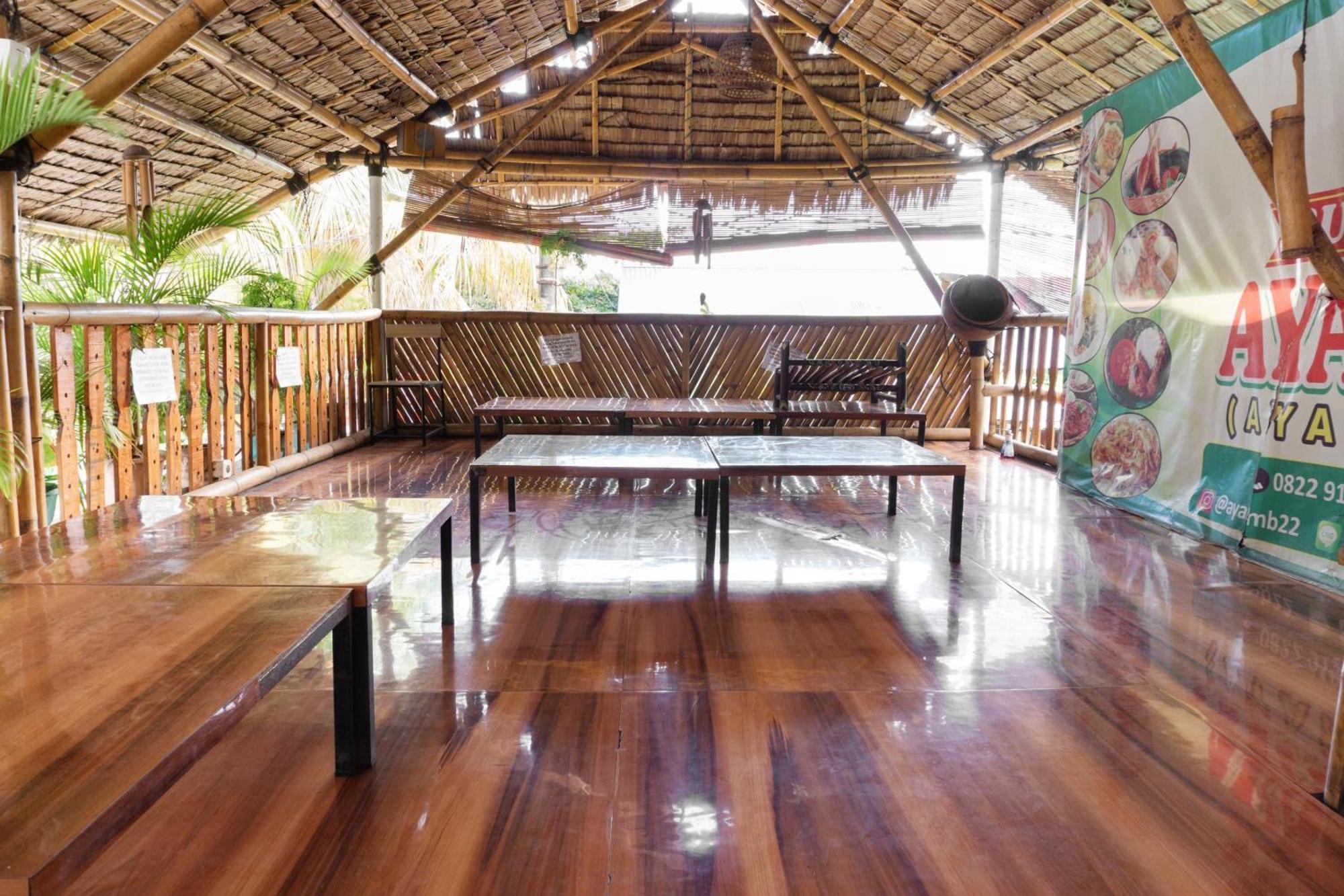 Oyo 3095 Semarapura Homestay Makassar Kültér fotó